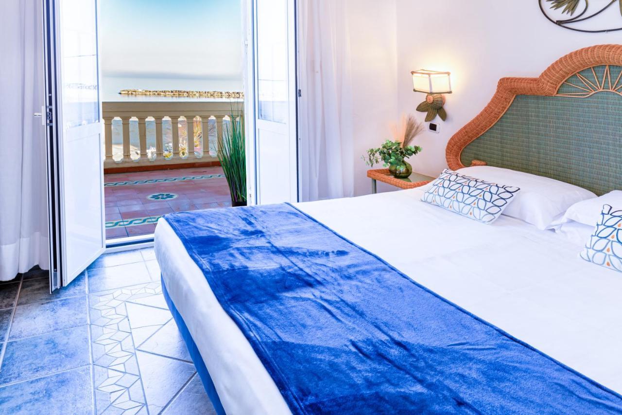 Hotel Orizzonte Белариа-Игеа Марина Екстериор снимка