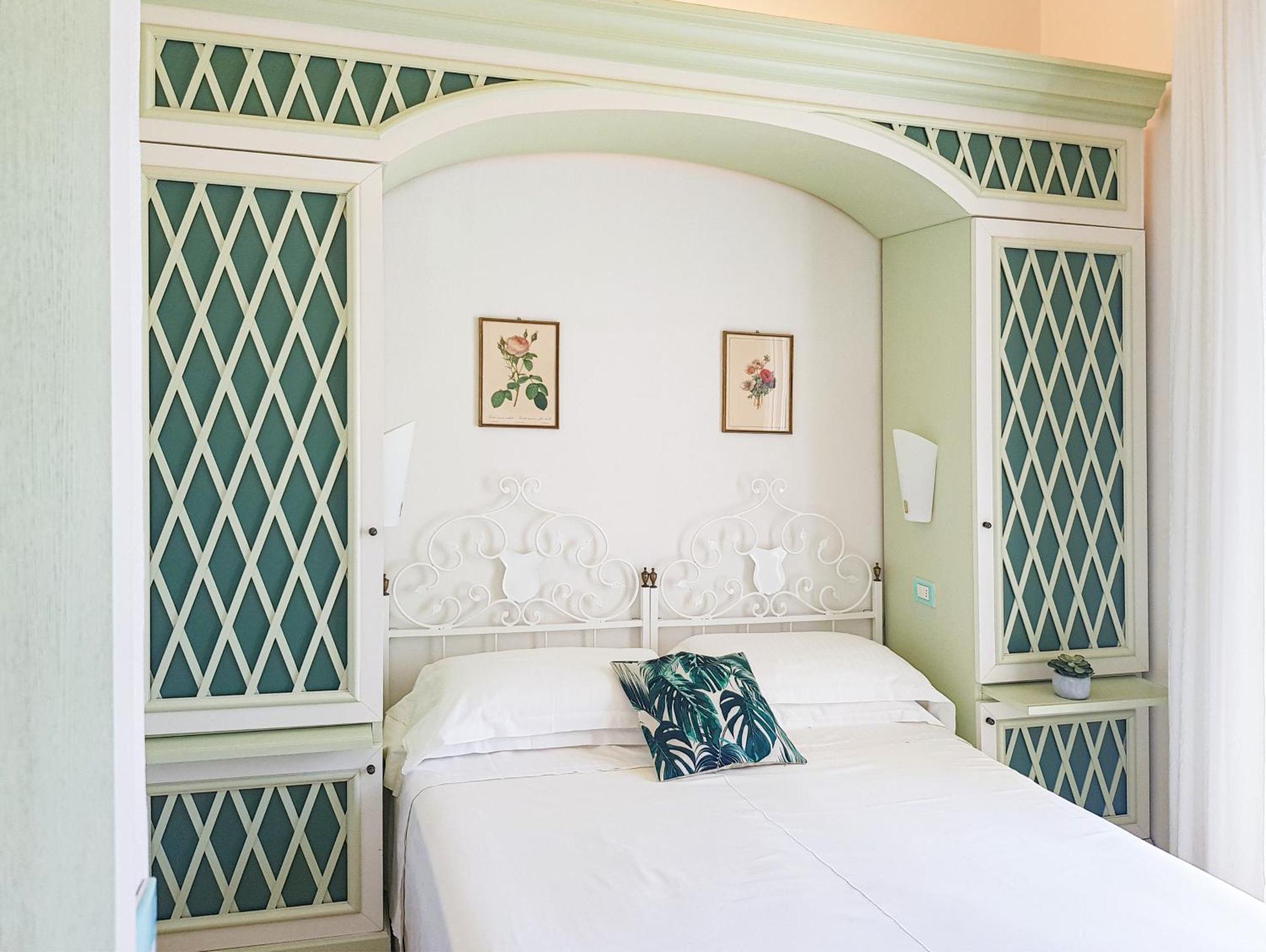 Hotel Orizzonte Белариа-Игеа Марина Екстериор снимка