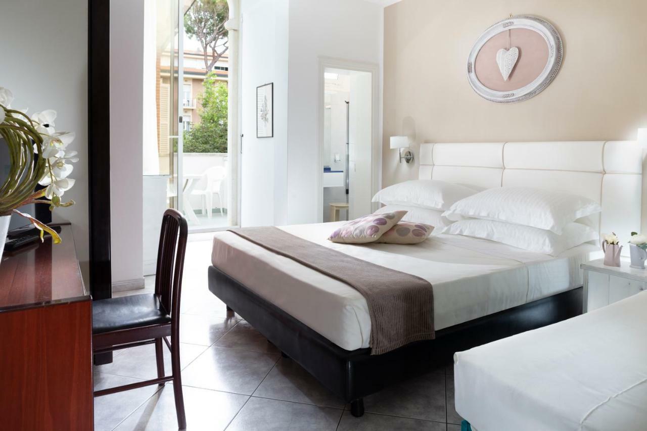 Hotel Orizzonte Белариа-Игеа Марина Екстериор снимка